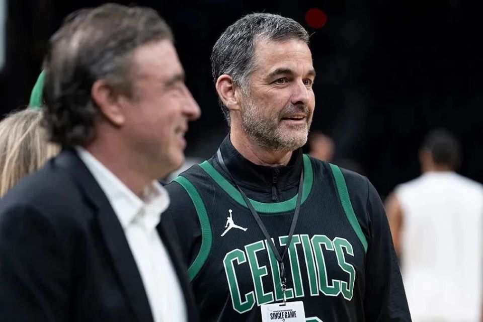 老板韦克, 购买凯尔特, 这笔交易分 老板韦克, 购买凯尔特, 这笔交易分