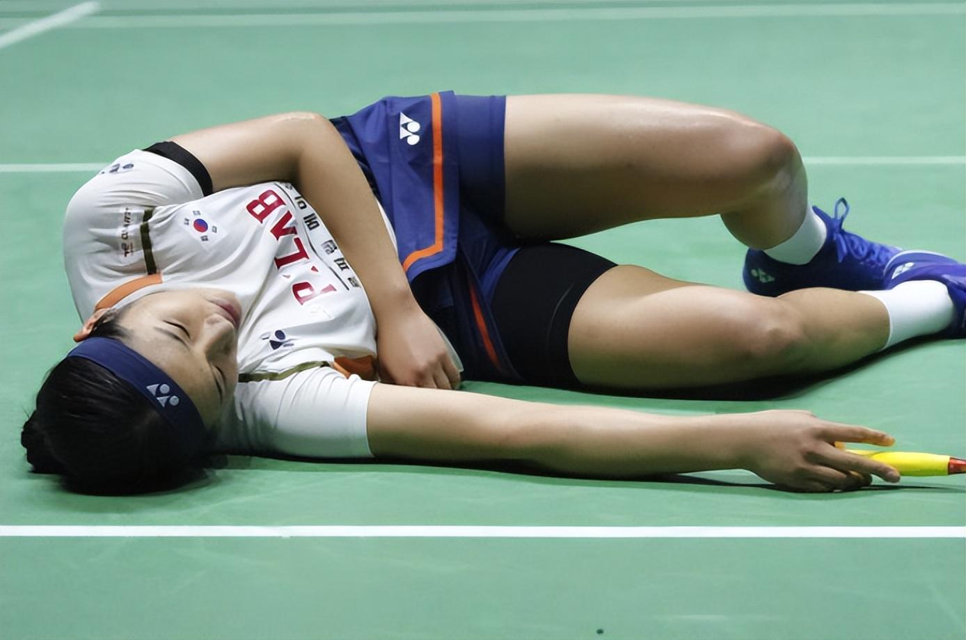 冕后很自责 冕后很自责